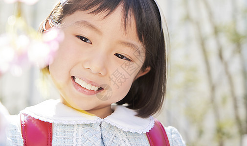 日本人期望的亚洲人儿童女孩入场图片