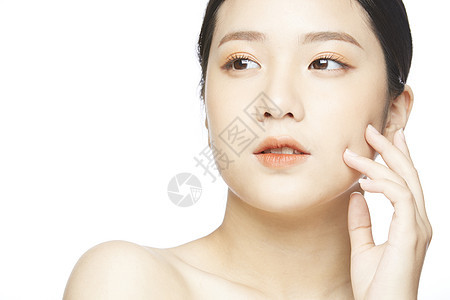 女性面部肌肤保湿美容图片