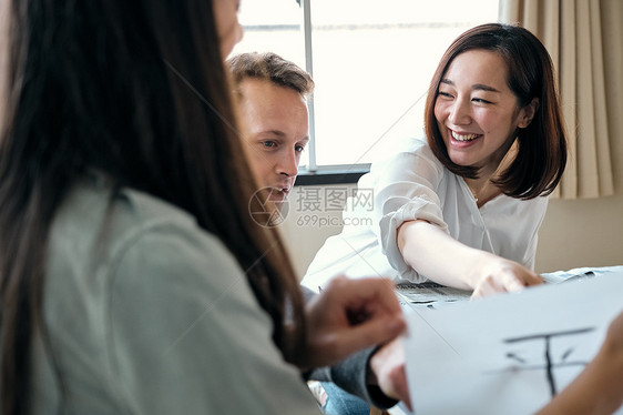 观光女人夫妇外国人入境书法经验图片