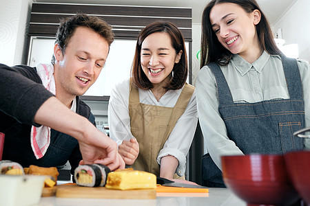 食物三十几岁人物外国人入境日本烹饪班图片