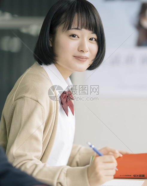 少女中学生女士们高中生学习补习班预备学校图片