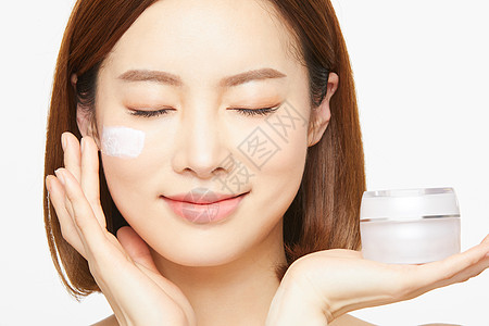 闭着眼睛的女图片