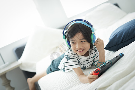 游戏带素材图片