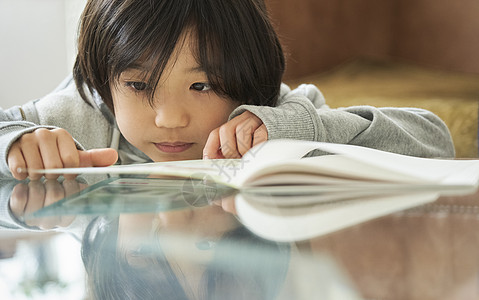 单人小学生学费儿童生活方式研究图片