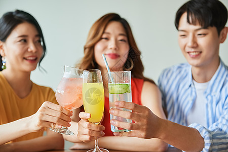 rio鸡尾酒干杯背景