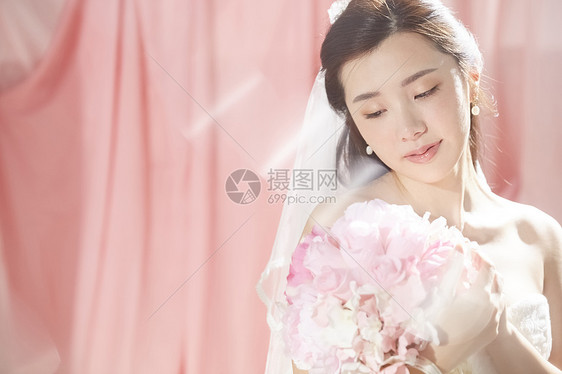 幸福新娘的浪漫婚礼图片