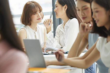 材料流行人物女商务会议图片