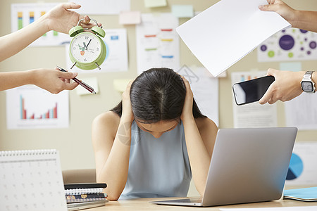 室职业妇女的繁忙工作高清图片商务办公忙碌的工作高清图片一个进行