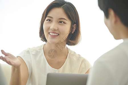 韩国人公司电脑女生意图片