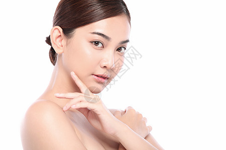 年轻女性护肤妆面图片