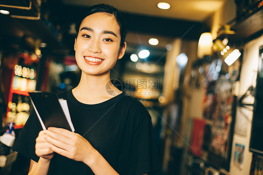 夜晚笑容顺序职员兼职居酒屋图片