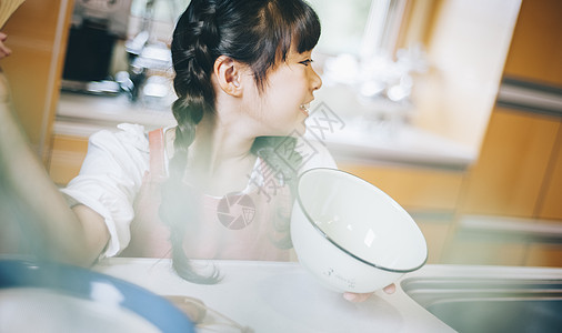 食物熟的空白部分儿童女孩的帮助图片