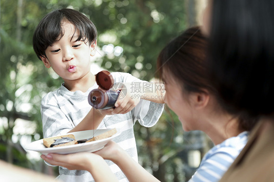 妈妈亚洲美颜家庭生活方式早餐图片