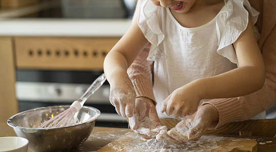 甜食白人纽带父母和孩子的生活方式烹饪图片