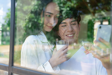 年轻人女生年轻女夫妻生活方式图片