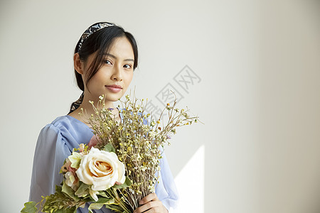 中日生活资料室内设计花和女人肖像图片