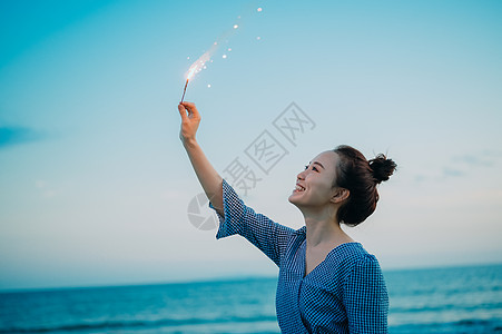 夏夏天休息海上烟花图片