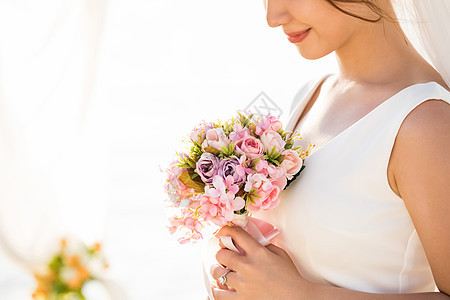 欢闹庆祝海浪漫度假婚礼图片