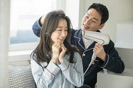 模特吹头发图片