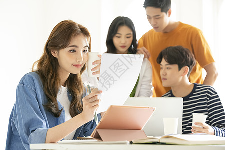 大学生韩国人商业会议男人和女人图片