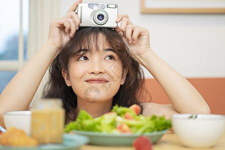 可爱的居家女孩肖像图片