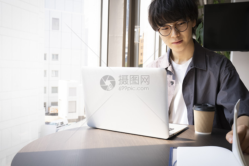 居家男人