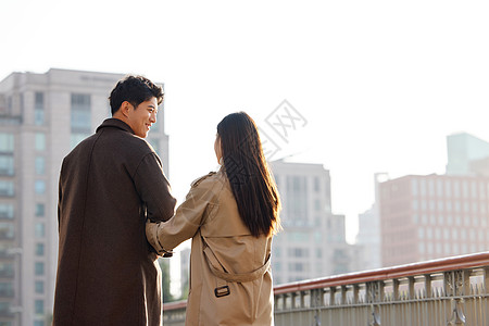 换个关键词试试神秘美女牽手亲密情侣情侣口罩情侣装泳池戏水勾肩搭背