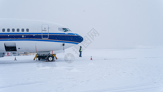 冬季大雪机场图片