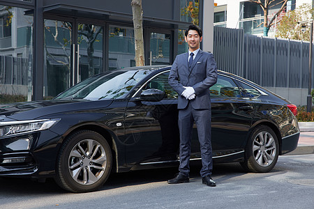 年轻白领女性驾车照片  |年轻女性驾车照片  |专车司机开车门照片