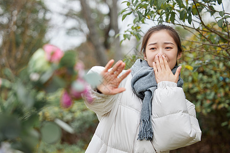 青年女性花粉过敏形象背景图片