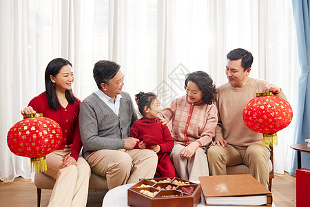 春节一家人幸福团聚图片