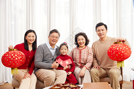 春节团聚的幸福一家人图片