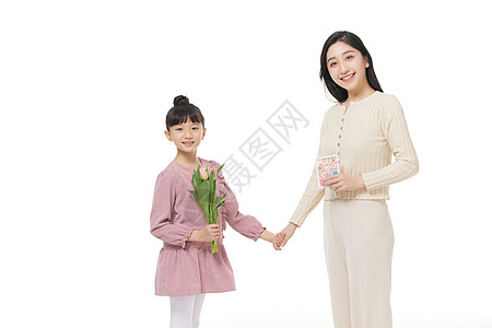 收到女儿鲜花的母亲图片