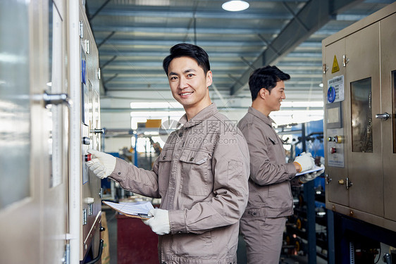 车间工厂技术工人形象图片