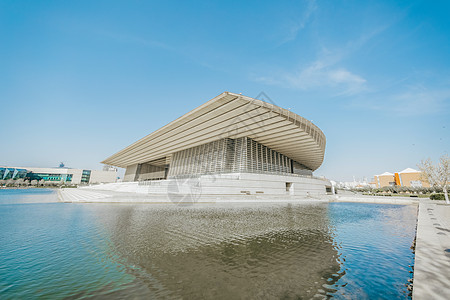 天津大剧院城市建筑风光背景图片