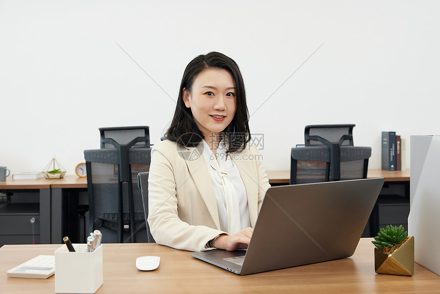 职场商务白领女性图片
