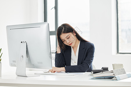 女性客服职场工作烦恼图片素材