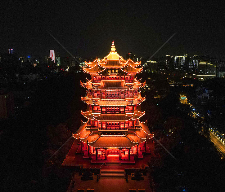 湖北武汉黄鹤楼夜景灯光航拍图片