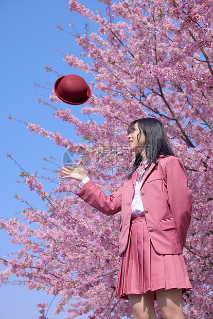 日系美女樱花写真图片