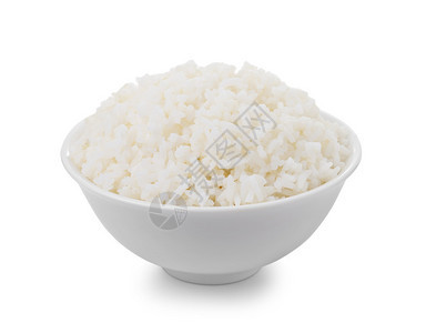 碗里盛满了米饭在白色背景上图片