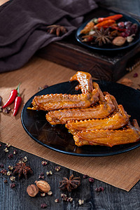 卤味,,传统卤味背景