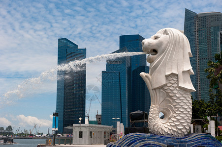 鱼尾狮雕像新加坡的地标图片