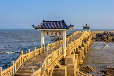 辽宁葫芦岛兴城海滨三礁揽胜图片