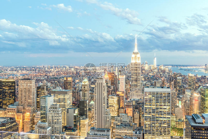 纽约尼克斯未来赛程全面揭晓 多场硬仗考验球队韧性 主场对决强敌引爆麦迪逊广场