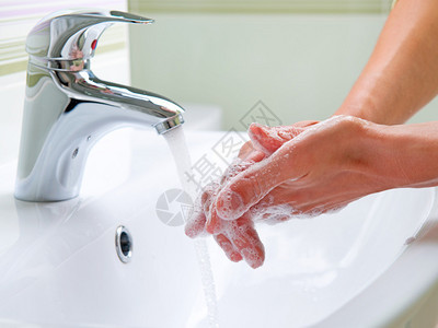 洗手清洁的手生图片