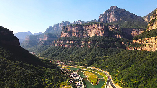 5A景区航拍太行山大峡谷风景图片