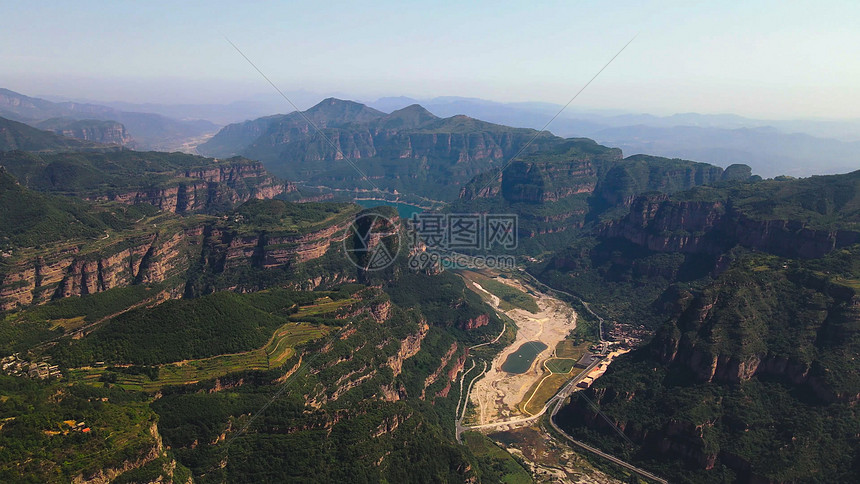 航拍太行山大峡谷风光5A景区图片