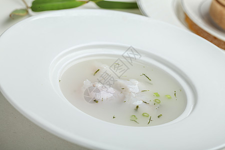 粤菜米汤煮斑球高清图片