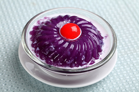 中式甜点紫芋布丁图片