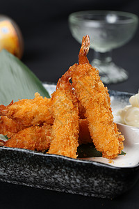 日式小吃黄金炸虾背景